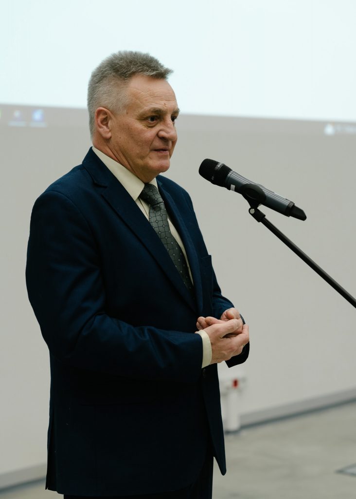 Marek Tyszkiewicz, aktor, przemawiający podczas spotkania noworocznego w MPS