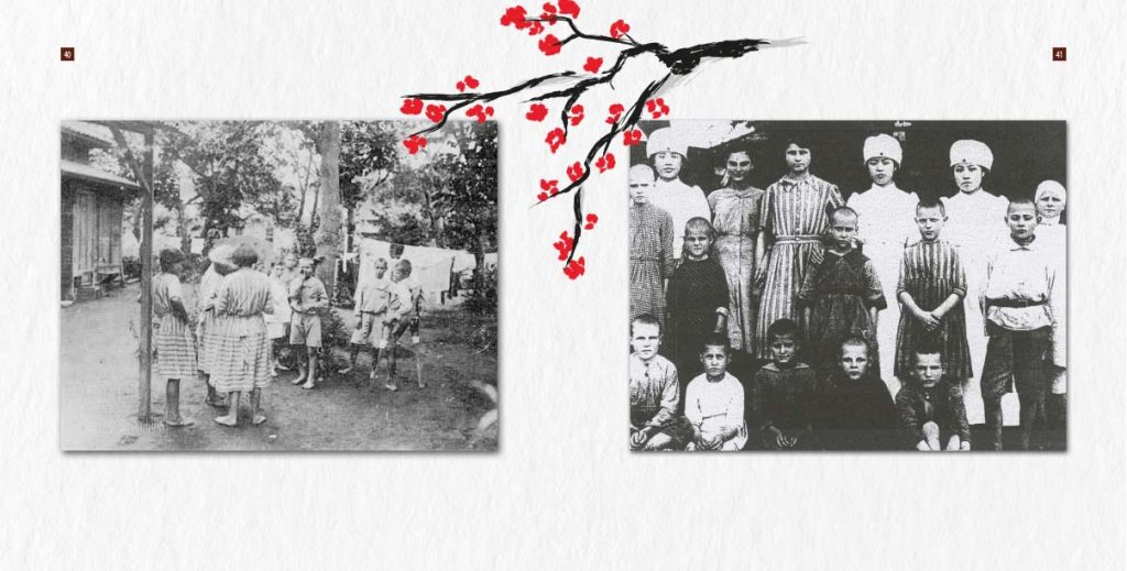 Karty książki Sylwii Szarejko "Polskie dzieci w Kraju Kwitnącej Wiśni" z reprodukcjami czarno-białych fotografii 