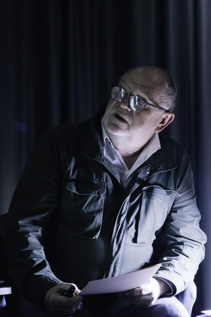 Krzysztof Renik, autor książki „Religie, które przeżyły".